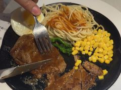 -汤姆家的牛排意面披萨(新城市广场店)