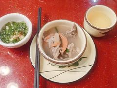 -老石黑山羊毛驴肉火锅(金凯广场店)