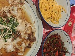 -荆九爷爆炒桥头三嫩(云南北路店)