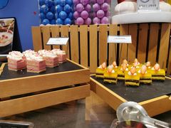 -飨食汇全日制餐厅·昆山皇冠假日酒店(九方店)