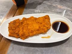 -莱莱小笼·乔艾