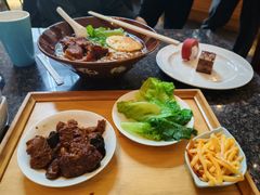 -上海齐鲁酒店·辣椒屋咖啡厅