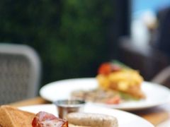 香肠培根鸡肉配全麦面包-Bco豆库(星耀天地店)