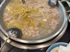 -老来福·非遗酸汤兔(凯旋路店)