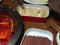 -佬土鹅肠火锅(解放路店)