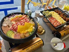 -豚妈妈汤饭·部队锅(南京东路店)