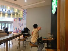用餐区-星巴克臻选(北京世贸天阶店)