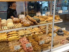 -焙丽拾光(麦凯乐直营店)