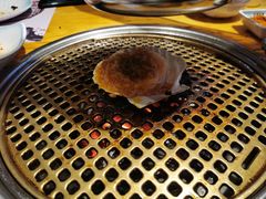 -唯成•韩国炭火烤肉 유성고기