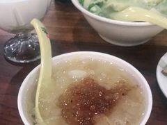 银耳炖桃胶-随柳居·苏式小吃(建新巷店)