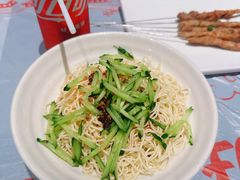 -肥肥虾庄·金牌油焖大虾(杨园滨江时代walk店)