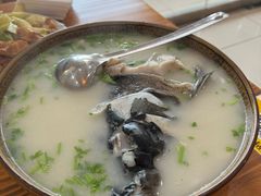 -美顺香食府鱼头老店(雪野湖店)