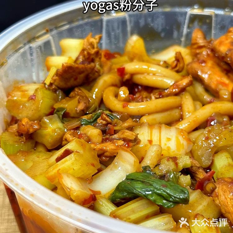 上海的新疆炒米粉大PK