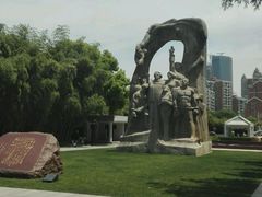 -上海市龙华烈士陵园