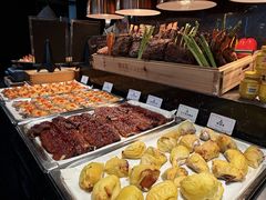 -雍容荟帝王蟹活龙虾展台自助(IFS黑金店)