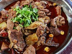 -大众跷脚牛肉馆·非遗传承单位(峨眉山店)