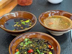 -阿山卓·野生菌火锅·纳西火塘烤肉