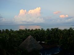 -三亚湾海居铂尔曼度假酒店