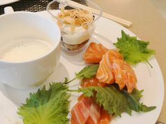 -亮马河饭店翠雅咖啡厅