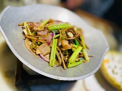 干锅茶树菇-北疆饭店(吴江店)