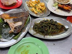 -黄亚华小食店(Jalan Alor)