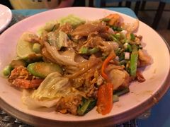 -Pakwan Restaurant & Bar