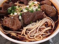 招牌肥肠面-秦云老太婆摊摊面(较场口店)