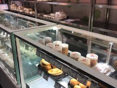 -白玉兰食品(中山公园龙之梦店)