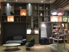 -西安大雁塔科技大学地铁站亚朵酒店