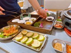 -围炉肉舍丹东海鲜烤肉·烤活鳗(步行街店)