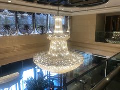 -鞍山大白鲨美食酒店