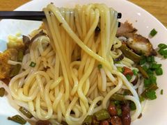 -牛八宝桂林米粉(八里庄店)