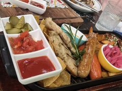 Famous烤类大拼盘-Famous肥猫墨西哥音乐餐吧(五棵松华熙LIVE店)