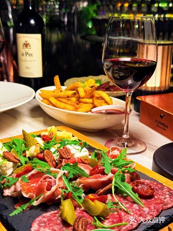 藏不住了！北京这家顶奢小酒馆太赞了！