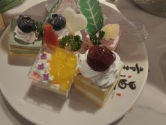 -享遇.锅姥姥牛排海鲜自助(小寨店)