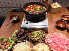 -黔有有贵州酸汤夺夺粉火锅(五味十字店)