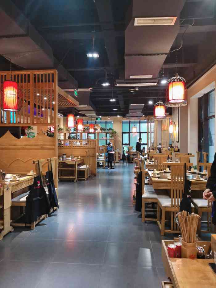巴蜀印象火锅(高新区店)-"团建选择了公司附近这家巴蜀印象,菜品很.