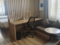 -长沙省政府地铁站亚朵酒店