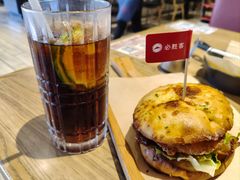 -必胜客(新中纬店)