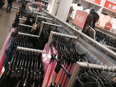 -H&M(来又来时尚购物广场店)