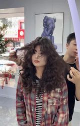 -H·Y HAIR SALON烫发·染发·造型