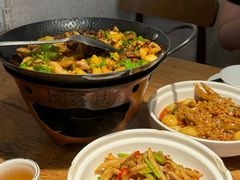 -聚鑫朋酸菜肥肠(九龙仓店)