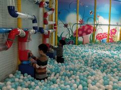 -蒙特利亲子乐园