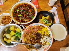 -怪噜范·老贵阳街头名小吃(鸿通城店)