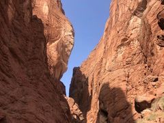 -天山神秘大峡谷