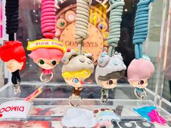 -泡泡玛特POPMART(上海环球港店)