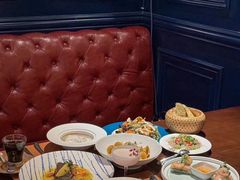 -Golden Lily河内巴黎法越料理餐厅(建国西路店)