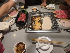 -海底捞火锅(高新万达店)