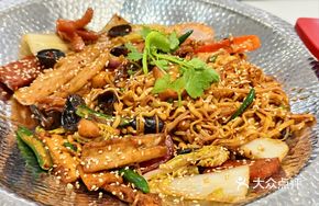 Fresh and Fragrant Broth