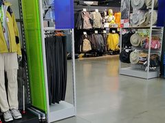 -迪卡侬(西华店)